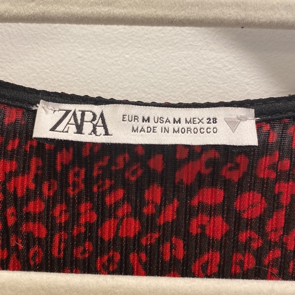 Long sleeve Zara black and red top - Picture 4 of 4